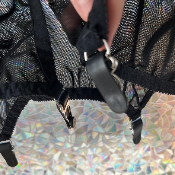 Hopeless Lingerie Garter Skirt - Picture 2 of 4